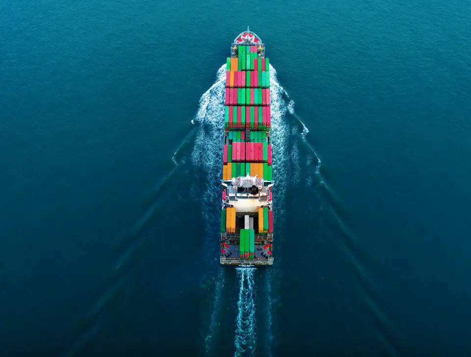 Soluciones marítimas para exportación, importación y cross trade
